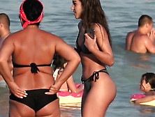 Beach Voyeur Video Brunette Cutie