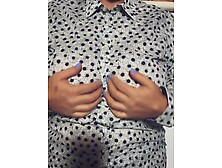 Il mio figliastro mi lecca le tette piene di panna ????????