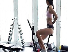 Leanne Lace Is Working Hard On Keeping Fit As She Works Up A Sweat Into