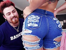 Hot Latina Serena Santos Drops Her Jeans To Ride A Stiff Dick