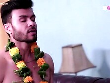 Indian Webseries Hot Scene.... Mp4