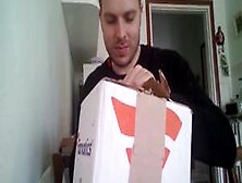 Findom Sweetblueyes Unboxing Gift From Fan