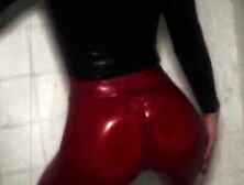 Amateur Cd In Latex Masturbating Dildoing