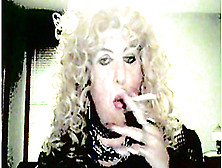 Mzroxy Smoking Fetish Tranny