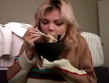 I Eat 2 Packs of Ramen in 1 Sitting(unedited)