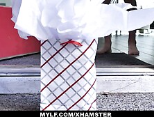 Slim mom invites a married dude over to thank him