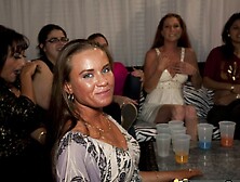 more hot girls
