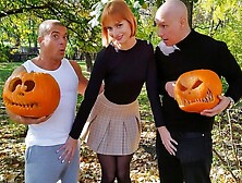 Cowgirl action with tough Dolly Dyson from Immoral live